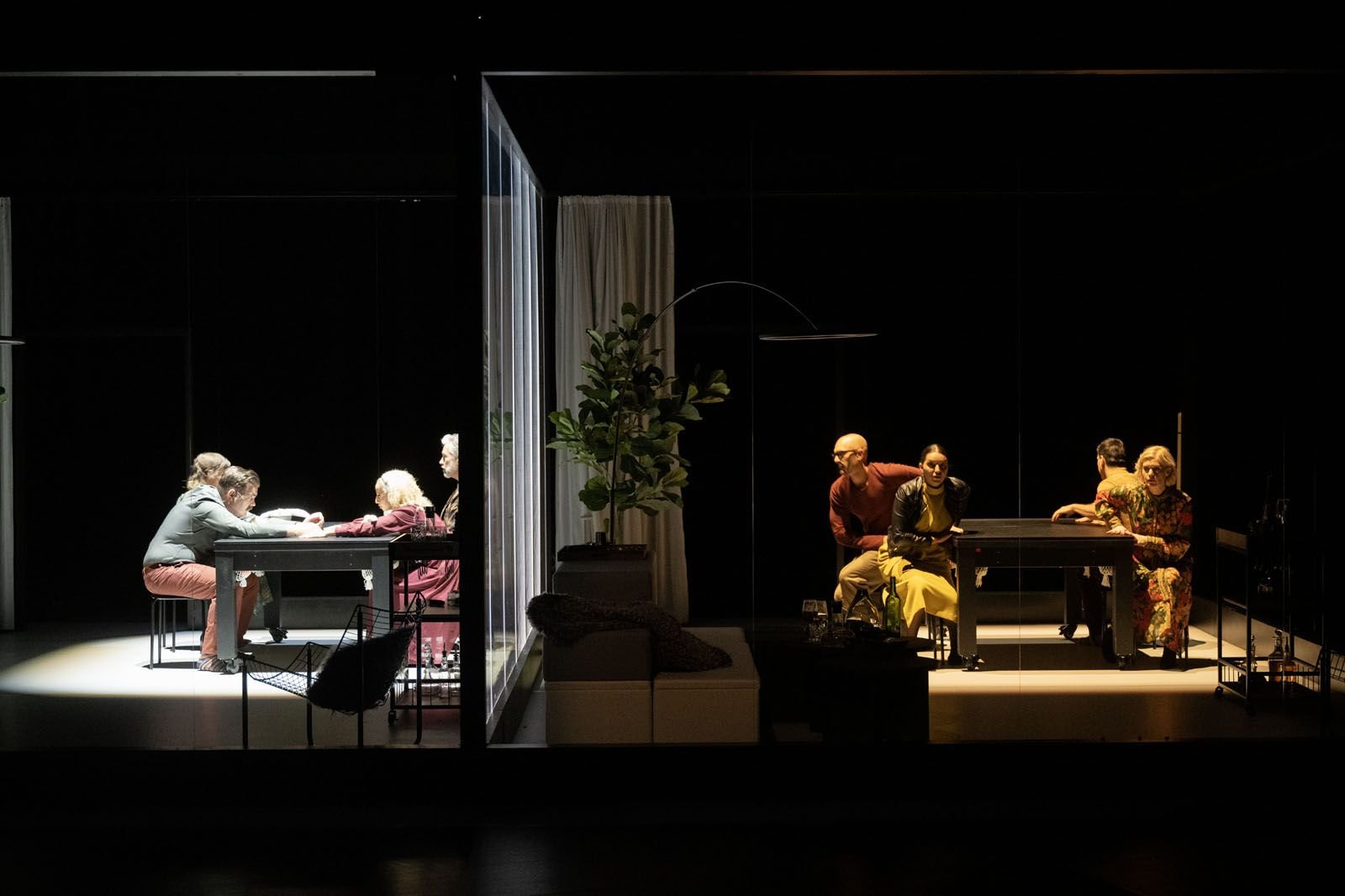 abgrund, production photo 1