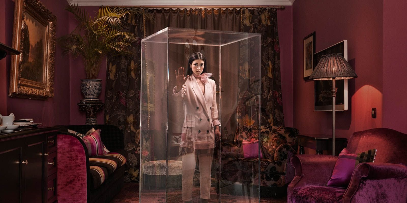 Dollhouse, production photo 1