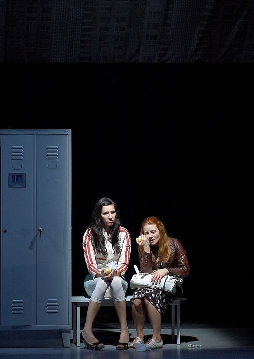 Lucia Skates, production photo 5