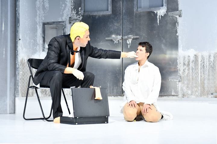 My Year of Rest and Relaxation, production photo 2