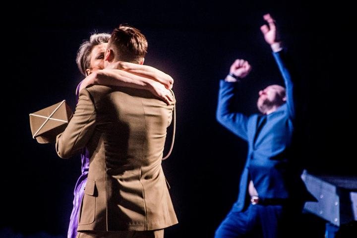 Three Sisters, production photo 10